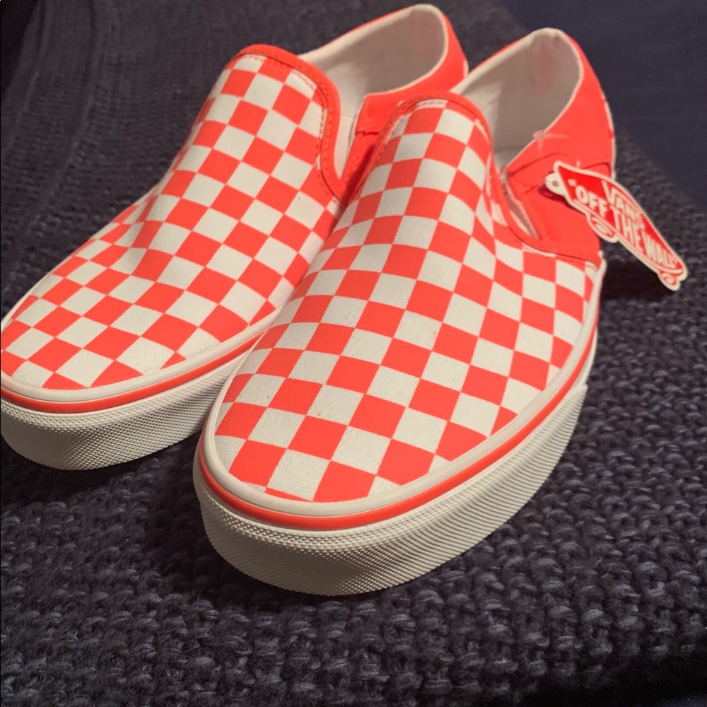 Brand new Vans-Asher slip-ons - Tag attached